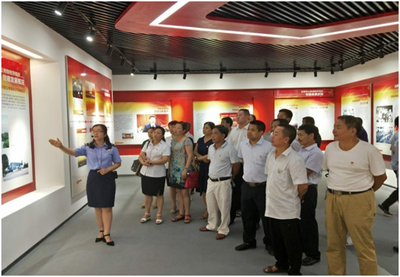 黨建引領聚合力 交流學習促發展——市工商局下派第一書記組織開展黨建交流與主題展覽活動