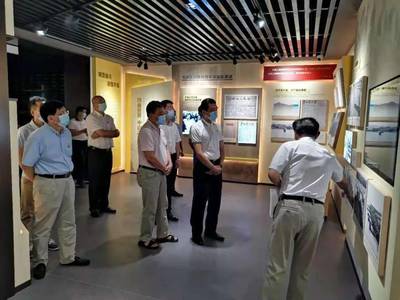 中山市人大常委會機關全體黨員參觀黨史展覽